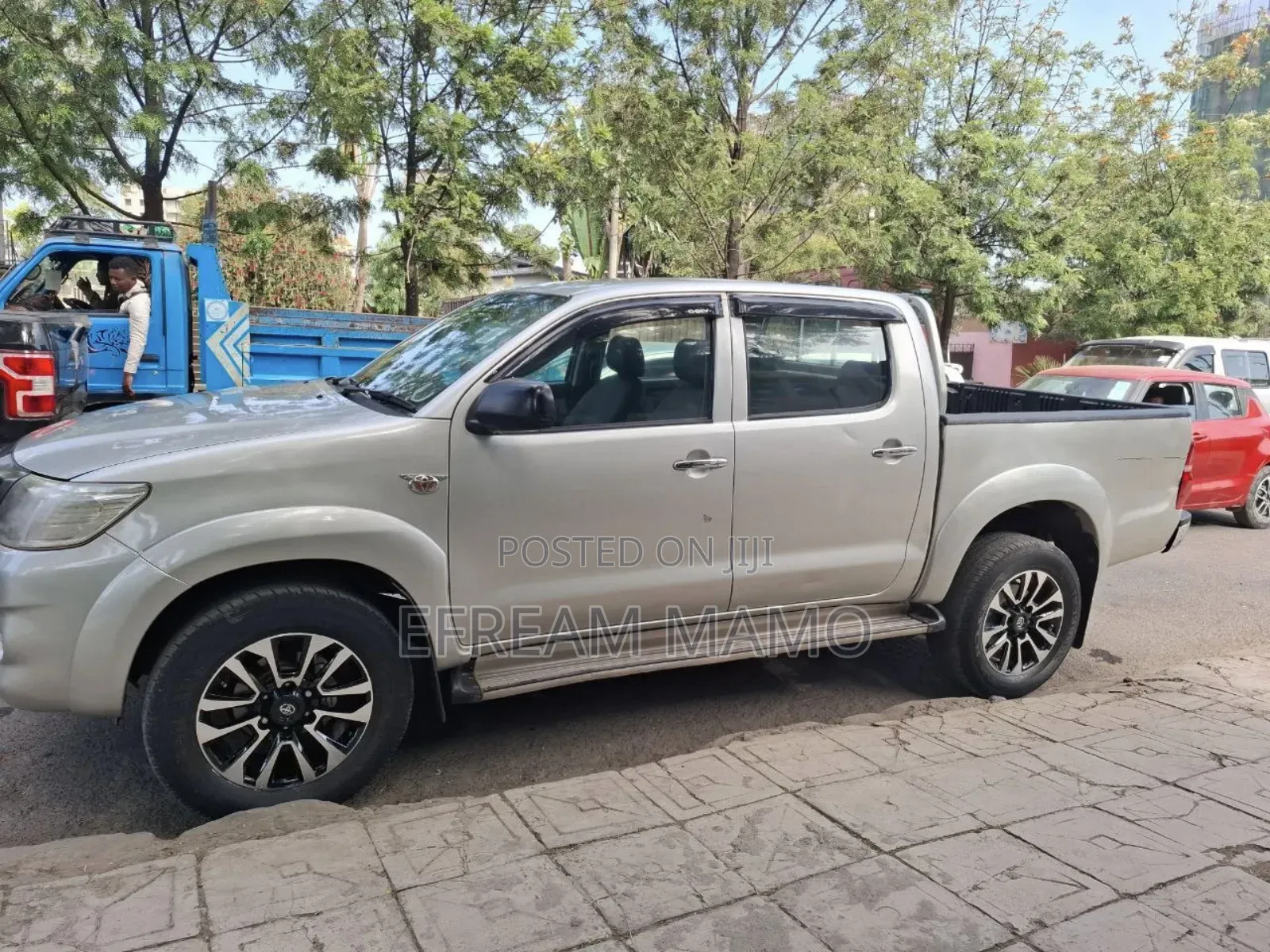 Toyota Hilux 2015 Gold