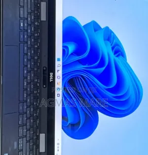 New Laptop Dell XPS 13 8GB Intel Core I7 SSD 256GB