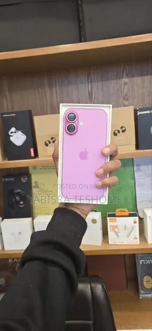 Photo - Apple iPhone 16 256 GB Pink