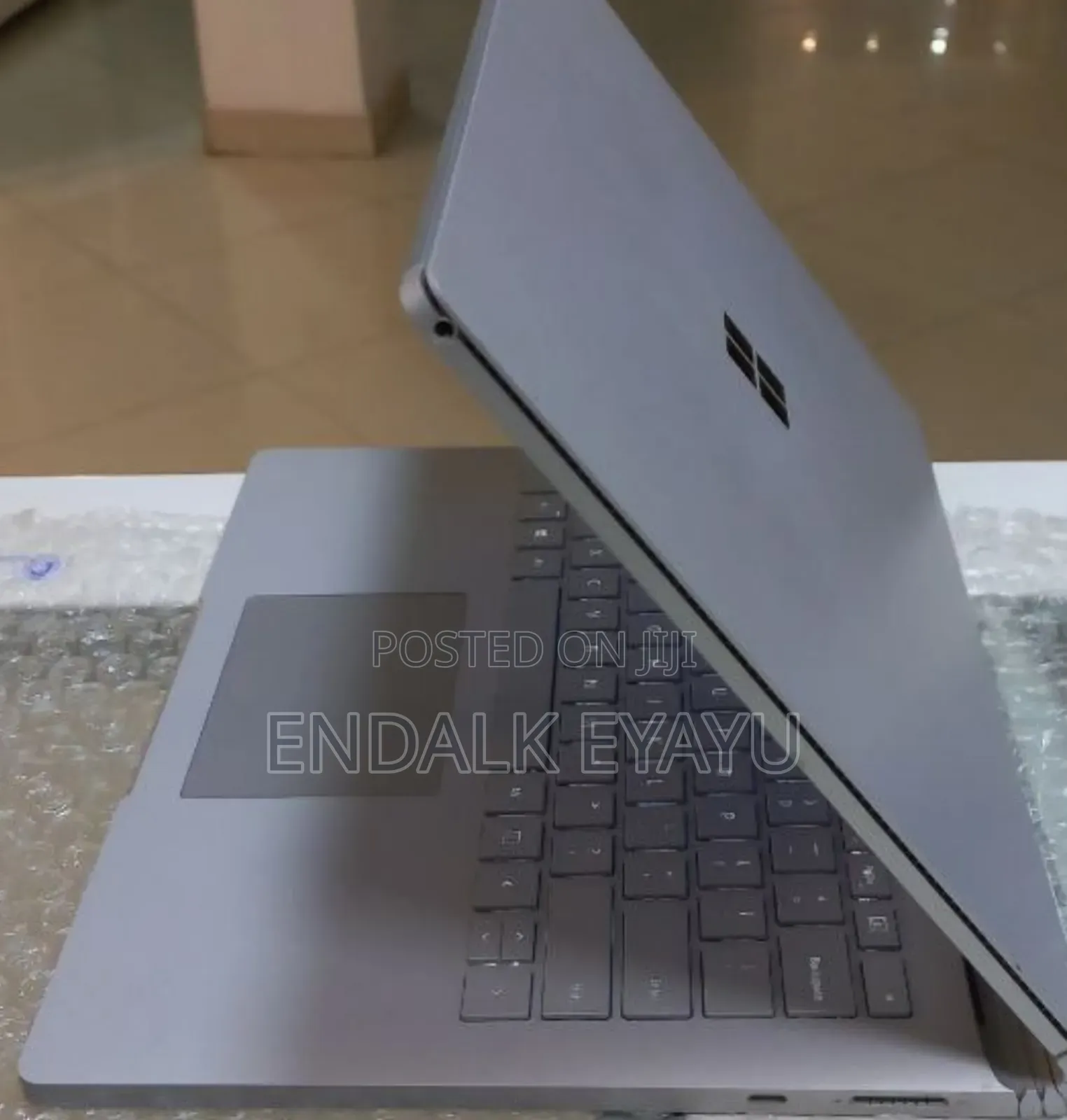 New Laptop Microsoft Surface Book 3 16GB Intel Core I7 SSD 256GB