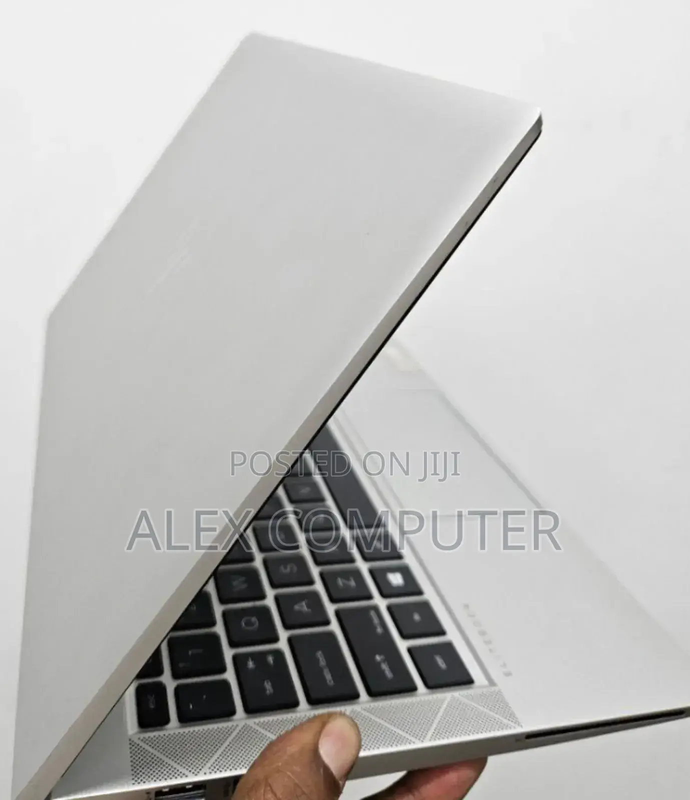 New Laptop HP EliteBook 830 G8 16GB Intel Core I7 SSD 512GB