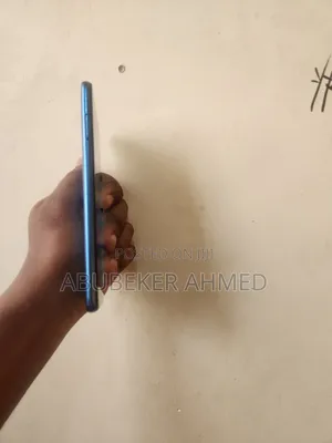 Photo - ZTE Blade A71 64 GB Blue