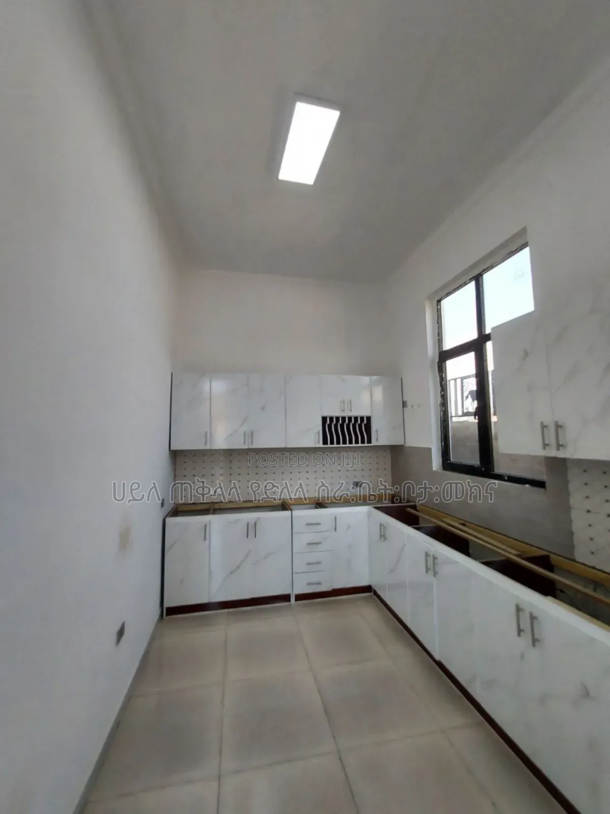 Furnished 5bdrm Villa in ለገጣፎ ለመኖርያ ምቹ ሠፈር, Oromia-Finfinne for sale