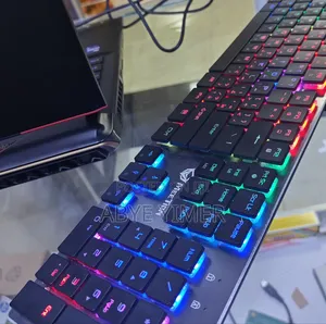 New Laptop MSI Raider GE68HX 13vi-202us 32GB Intel Core I9 SSD 1T