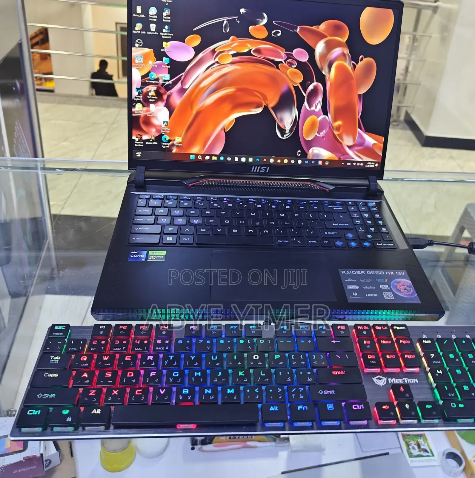 New Laptop MSI Raider GE68HX 13vi-202us 32GB Intel Core I9 SSD 1T