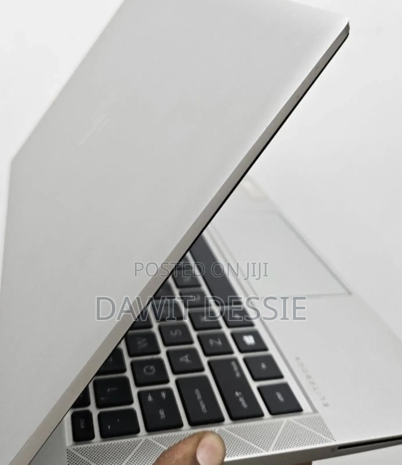 New Laptop HP EliteBook 830 G8 16GB Intel Core I7 SSD 512GB