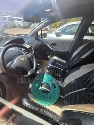 Toyota Yaris 2009 Silver