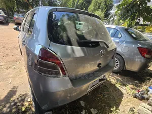 Toyota Yaris 2009 Silver