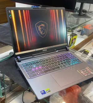 New Laptop MSI Vector 16 HX AI A2XWIG 16GB Intel Core Ultra 7 SSD 1T