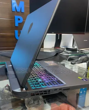New Laptop MSI Vector 16 HX AI A2XWIG 16GB Intel Core Ultra 7 SSD 1T