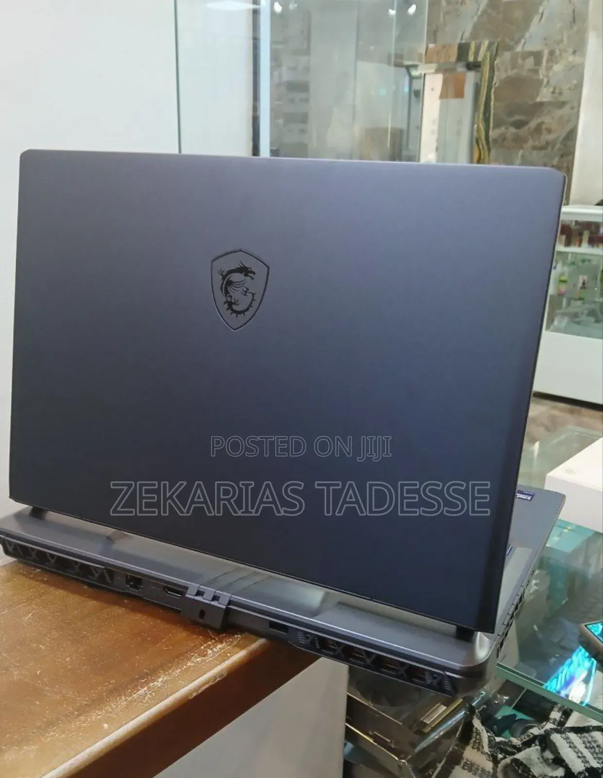 New Laptop MSI Vector 16 HX AI A2XWIG 16GB Intel Core Ultra 7 SSD 1T