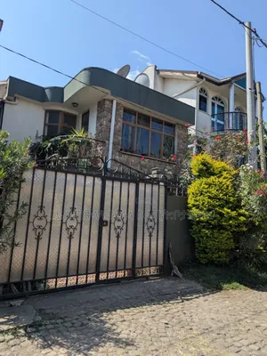 Furnished 4bdrm Townhouse/Terrace in ሠምት ዋሽንግተን አካባቢ, Bole for sale