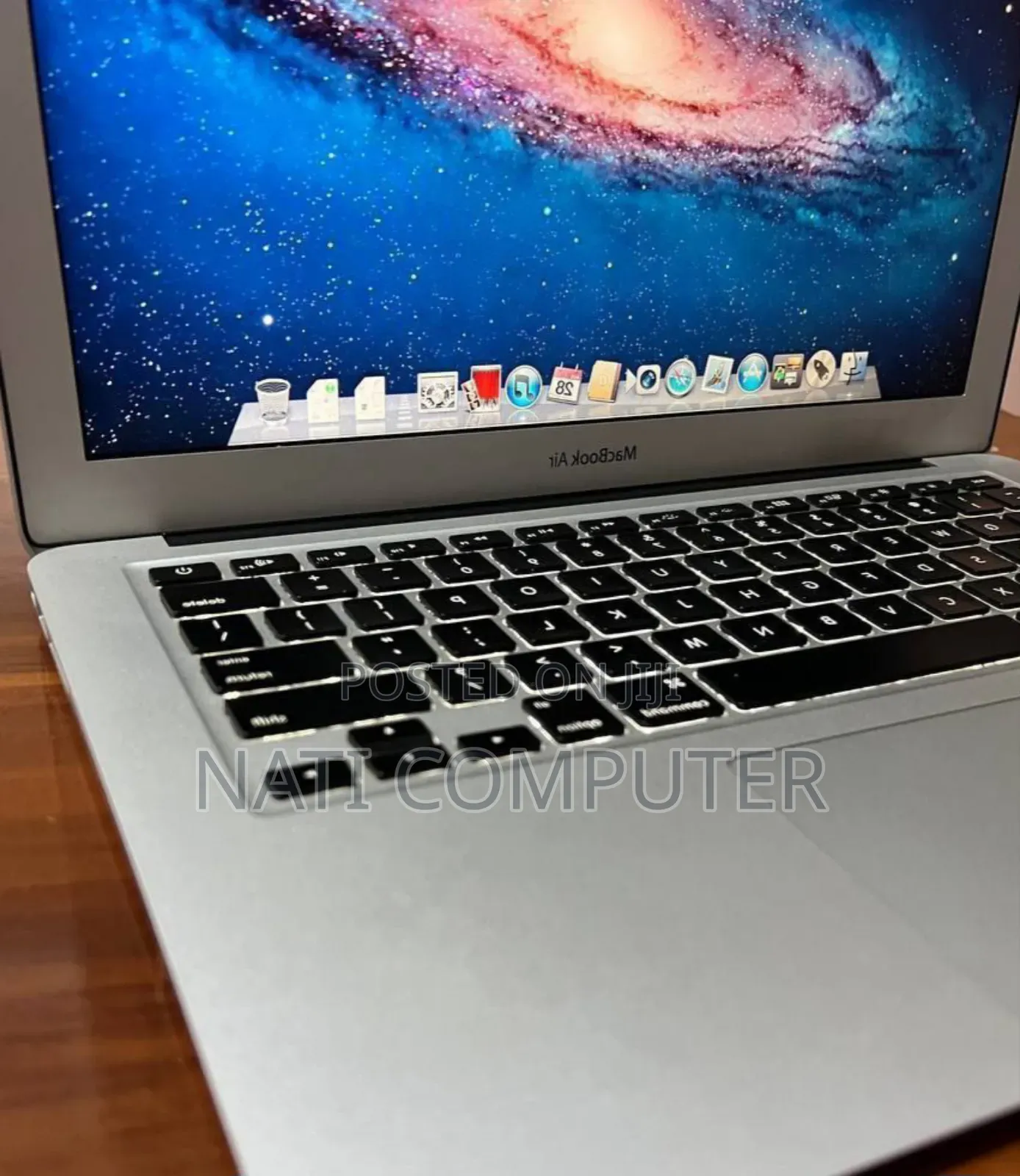 New Laptop Apple MacBook 2015 4GB Intel Core I5 SSD 256GB