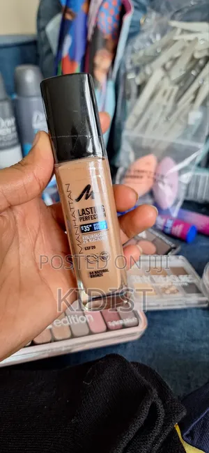 Photo - Foundation and Blend Sponge