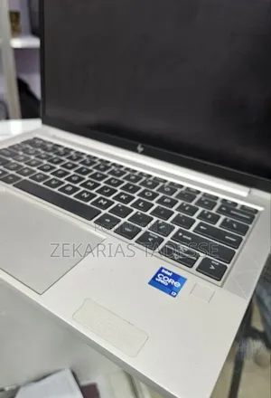 New Laptop HP EliteBook 830 G8 16GB Intel Core I7 SSD 512GB