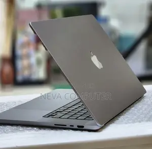 New Laptop Apple MacBook Pro M1 32GB AMD A10 SSD 512GB