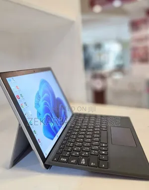 New Laptop Microsoft Surface Pro 7 16GB Intel Core I7 SSD 512GB