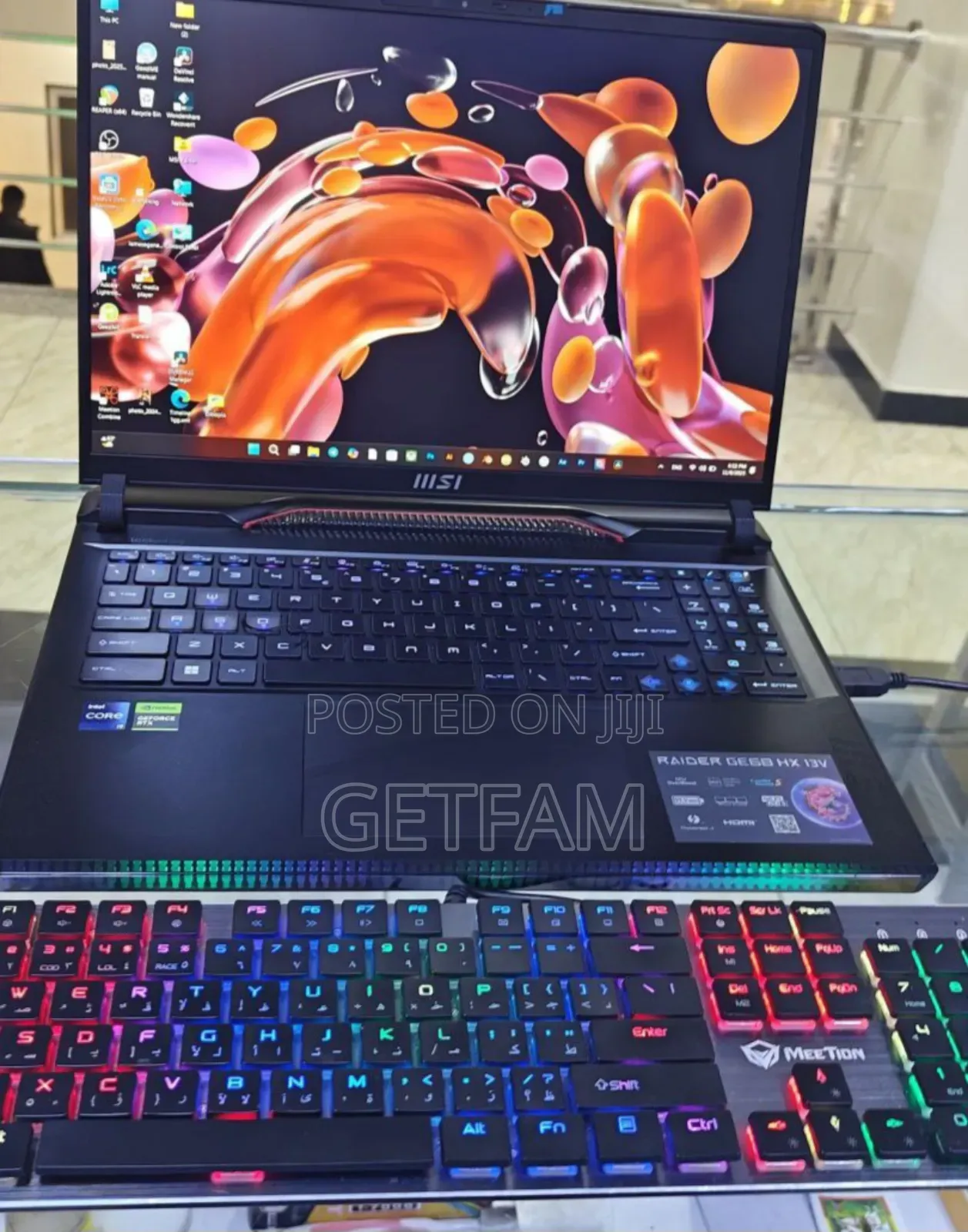 New Laptop MSI Raider GE68HX 13vi-202us 32GB Intel Core I9 SSD 1T