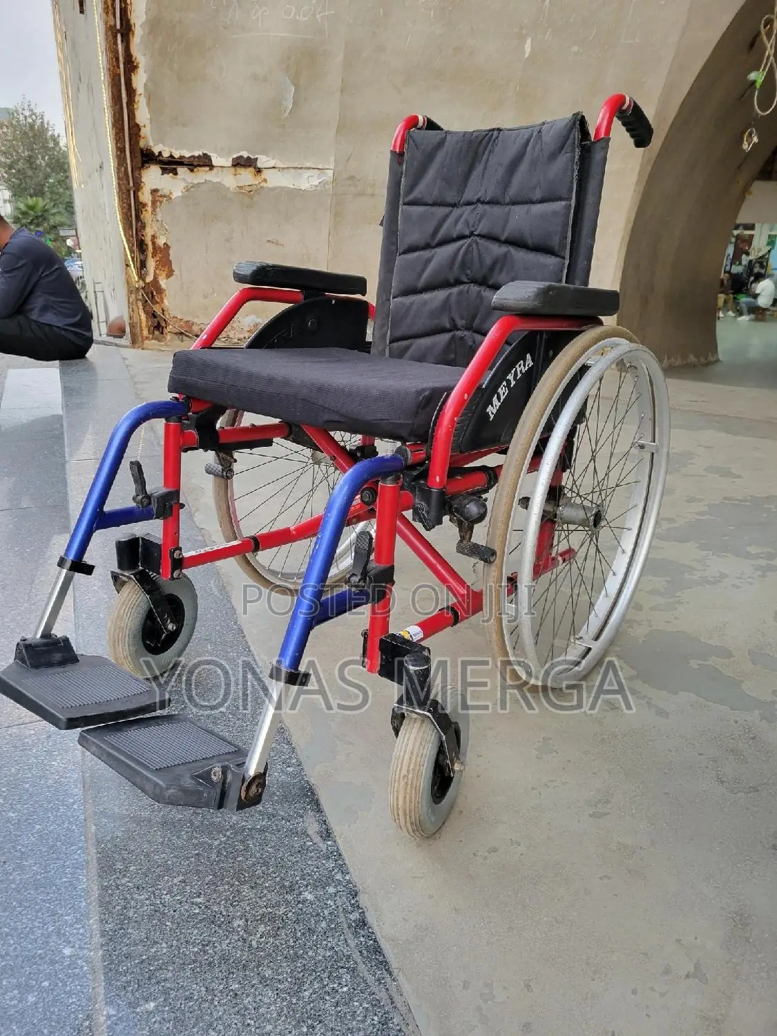 Normal Wheelchair鄜刈wheelchair\\Removable Cushions for Added Comfort