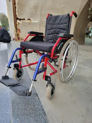 Normal Wheelchair鄜刈wheelchair\\Removable Cushions for Added Comfort