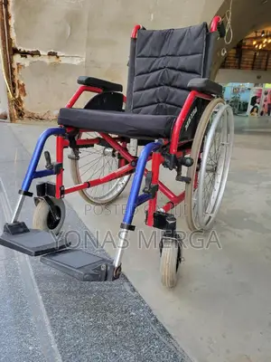 Normal Wheelchair卌啓wheelchair Is Made of Breathable Materials