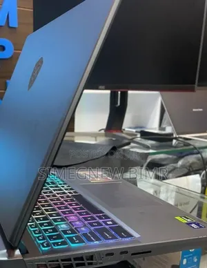 New Laptop MSI Vector 16 HX AI A2XWIG 16GB Intel Core Ultra 7 SSD 1T