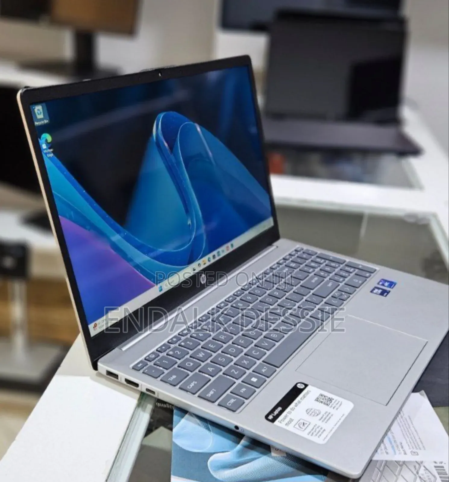 New Laptop HP 16GB SSD 512GB
