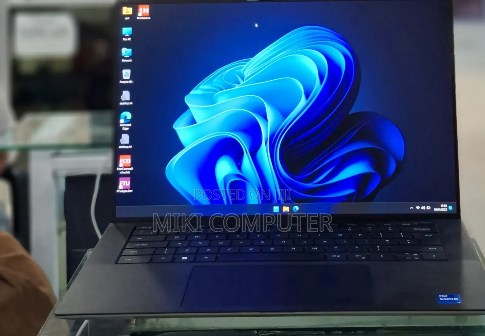 New Laptop Dell Precision 5540 16GB Intel Core I7 SSD 512GB