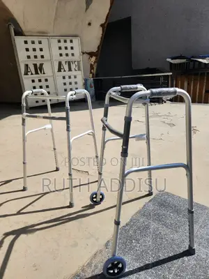 Medical Physiotherapy Walker胺walker段的walker埤你walker Medical Walker