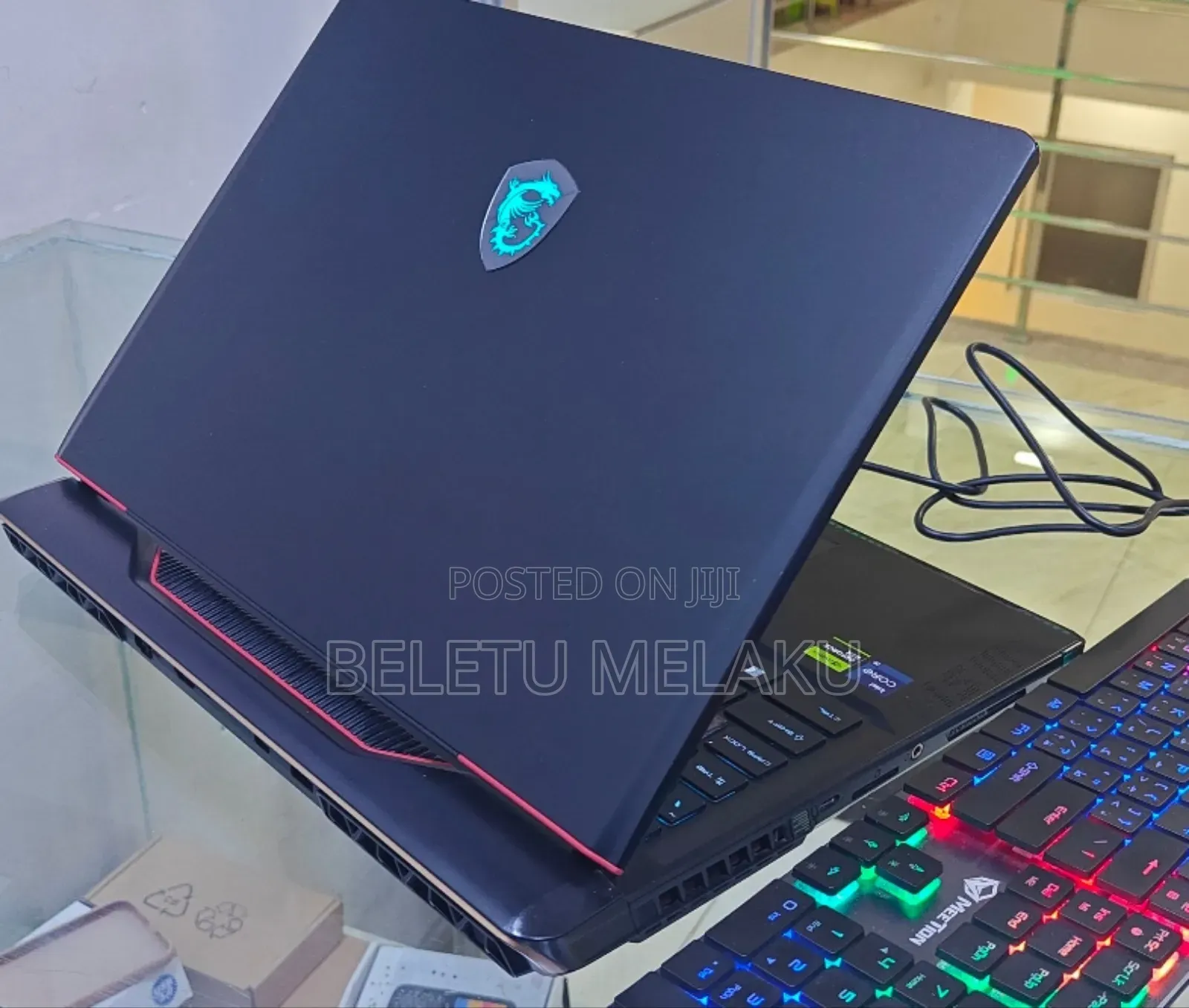 New Laptop MSI Raider GE68HX 13vi-202us 32GB Intel Core I9 SSD 1T