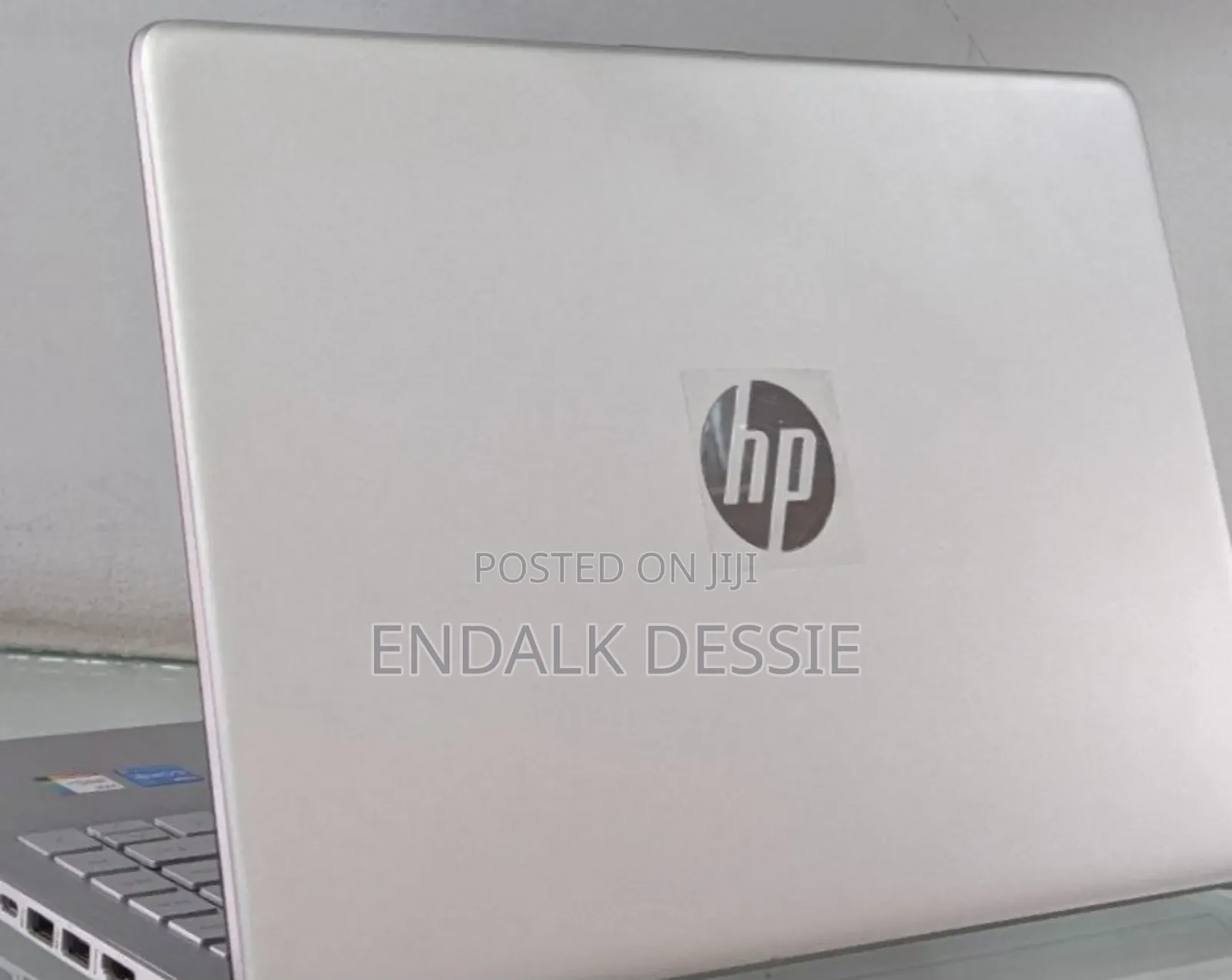 New Laptop HP 8GB Intel Core I5 SSD 1T