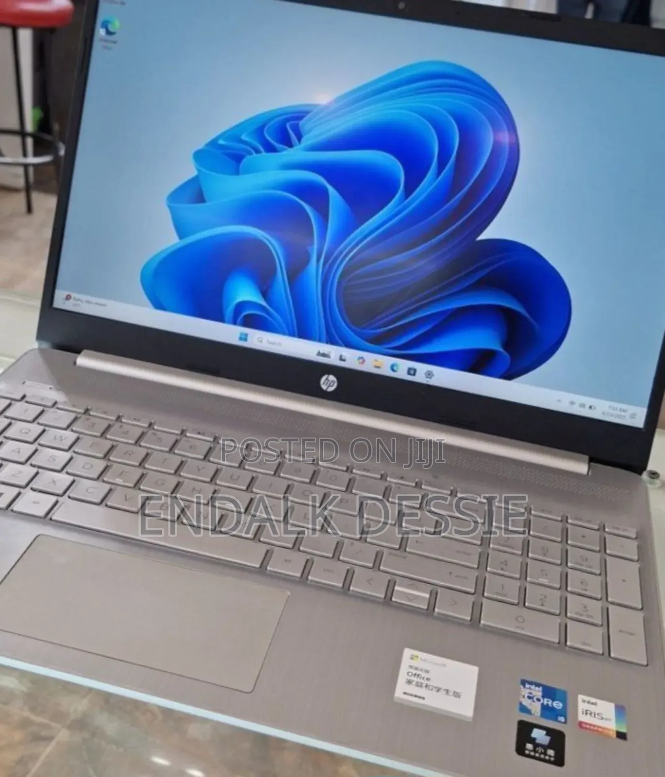 New Laptop HP 8GB Intel Core I5 SSD 1T