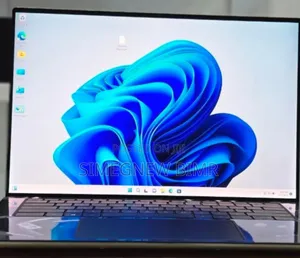 Photo - New Laptop Dell XPS 15 32GB Intel Core I9 SSD 1T