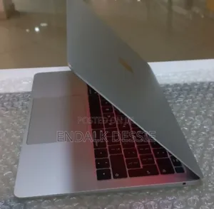 New Laptop Apple MacBook Air 2018 8GB Intel Core I5 SSD 128GB