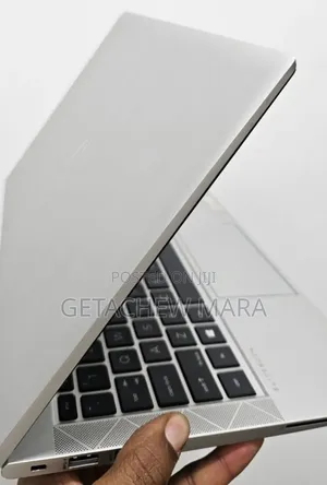 New Laptop HP EliteBook 830 G8 16GB Intel Core I7 SSD 512GB