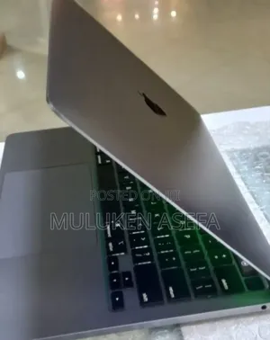 New Laptop Apple MacBook Pro 2020 M1 16GB Apple M1 Pro SSD 256GB