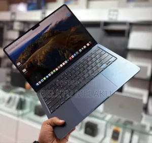 New Laptop Apple MacBook Air 2022 M2 8GB Apple M2 SSD 256GB