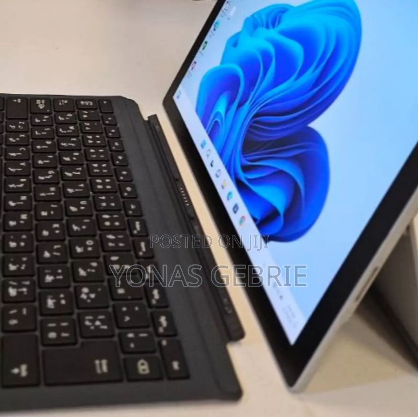 New Laptop Microsoft Surface Pro 7+ 16GB Intel Core i7 SSD 512GB