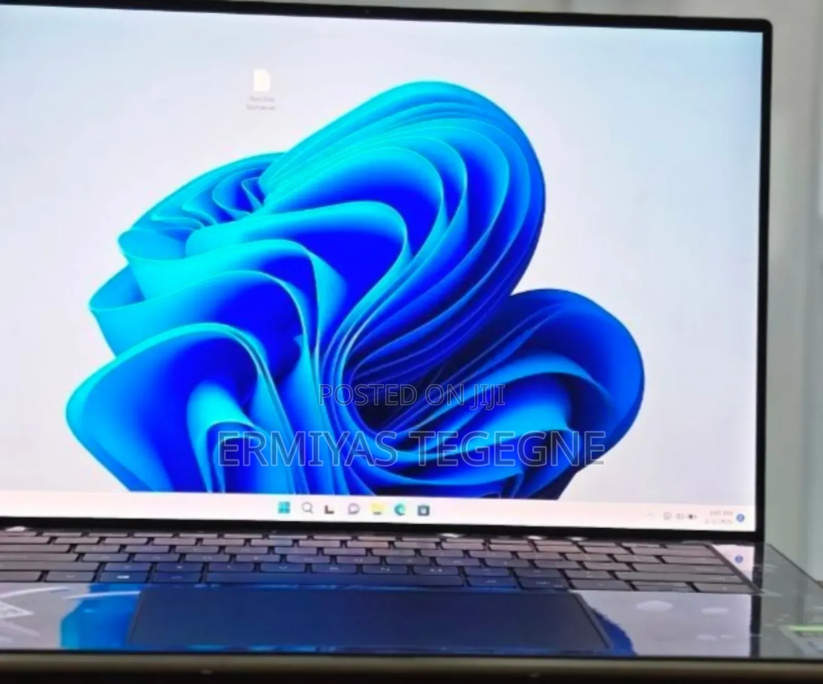 New Laptop Dell Inspiron 15 1GB Intel Core I9 SSD 32GB