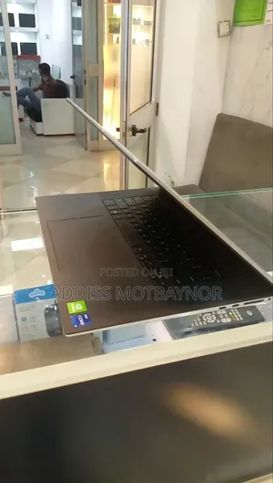 Photo - New Laptop Dell XPS 15 16GB Intel Core I7 SSD 512GB