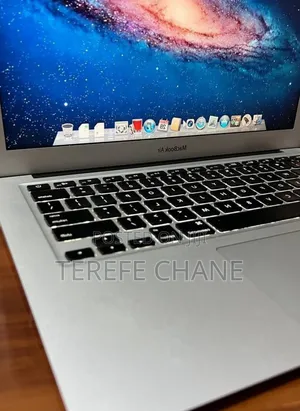 New Laptop Apple MacBook Air 2015 4GB Intel Core I5 SSD 256GB