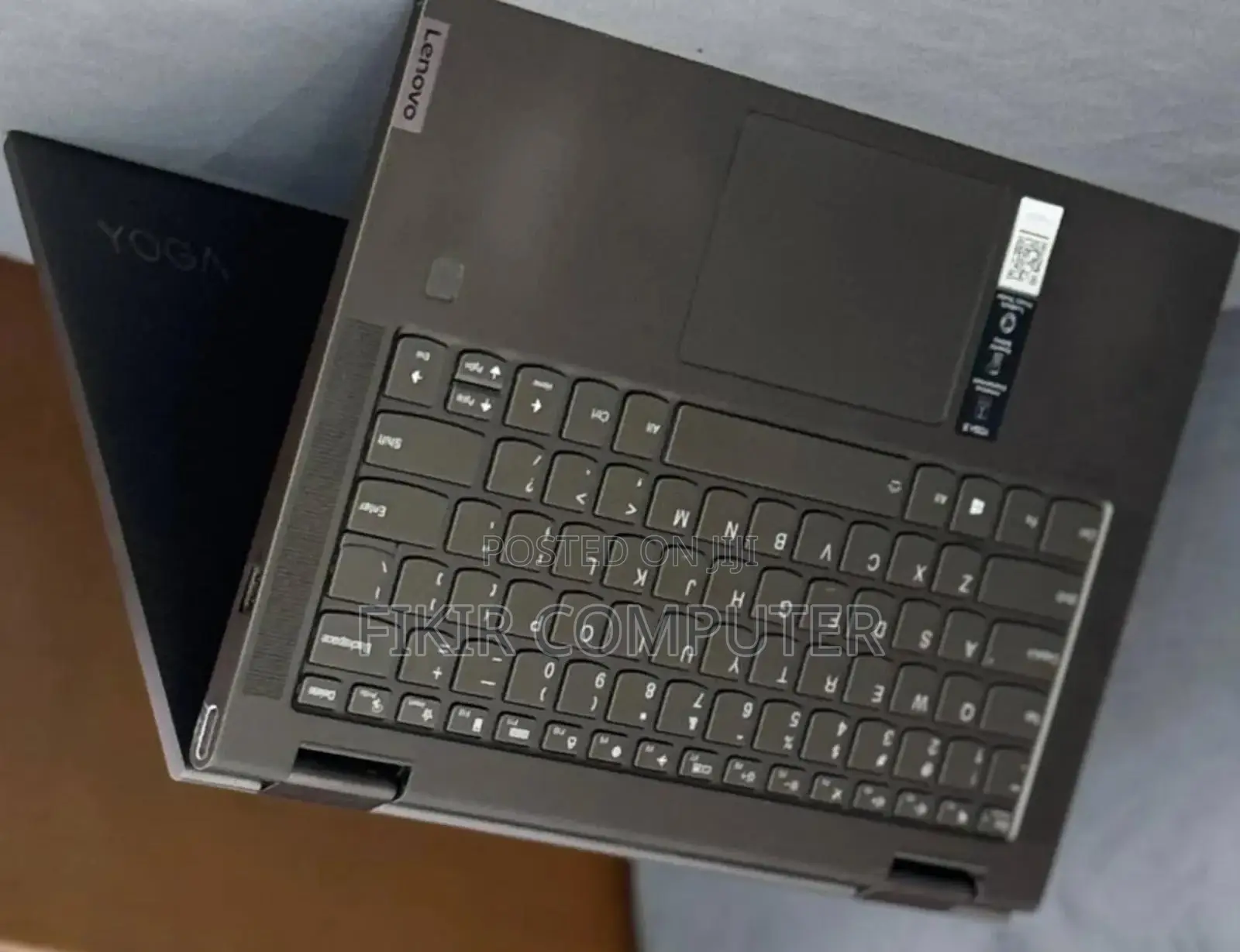 New Laptop Lenovo Yoga 7i 12GB Intel Core I5 SSD 512GB