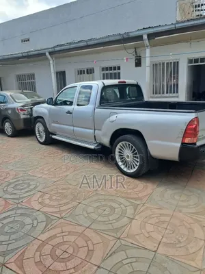 Toyota Tacoma 2022 Silver
