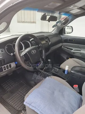 Toyota Tacoma 2022 Silver