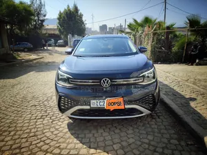 Photo - Volkswagen ID.6 Crozz 85 kWh RWD 2022 Blue