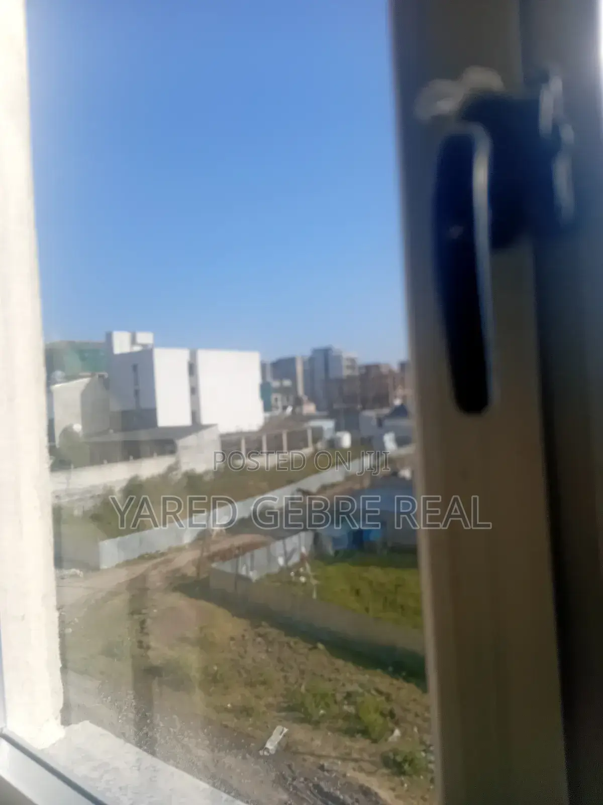 Furnished 3bdrm Apartment in አያት 49 ወሃ, Yeka for sale