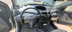 Toyota Vitz 2001 Silver