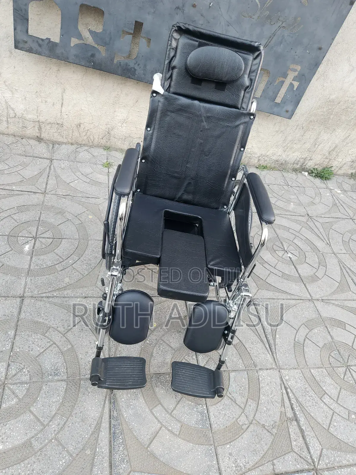 Brand New Reclining Comfort Wheelchair奢望wheelchair鳵不wheelchair Commode