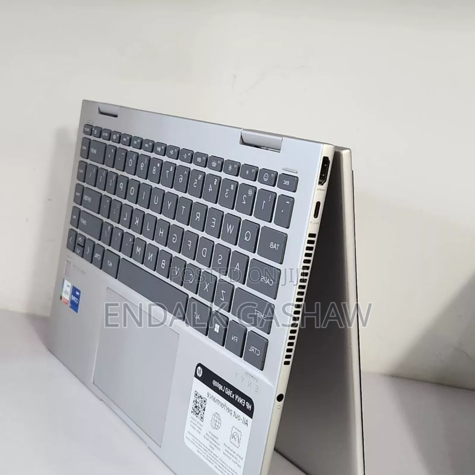 New Laptop HP Envy X360 16GB Intel Core I7 SSD 1T