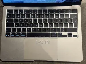 New Laptop Apple MacBook Air 2025 M4 13-Inch 16GB Apple M4 SSD 256GB